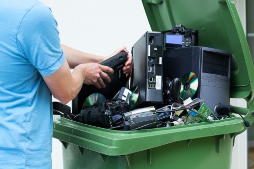 Recycling materials from construction waste